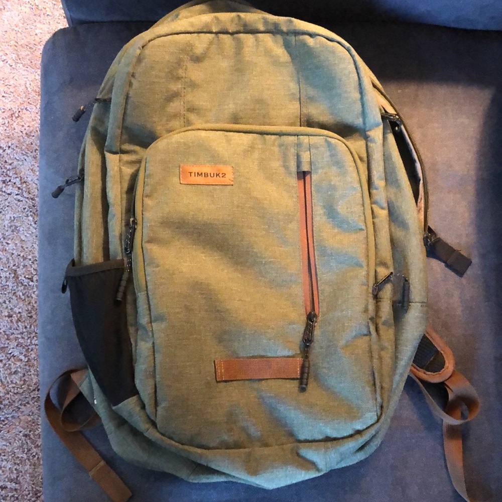 Timbuk2 Uptowner backpack — like new condition